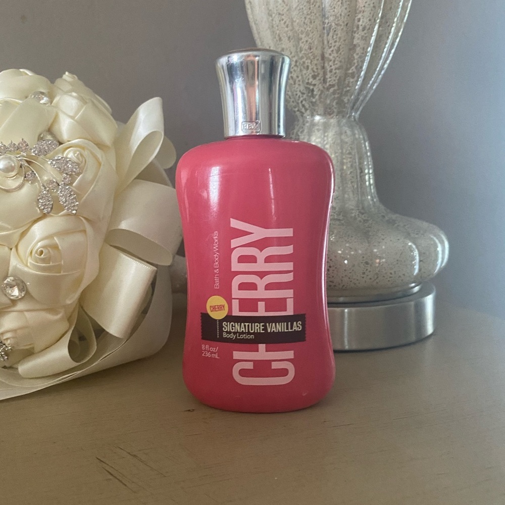 Bath and body works RARE cherry vanilla lotion